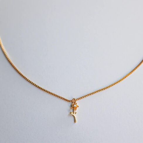 DELLA MODA Birth Blossom Necklace | Birth Month Flower Pendant | 18K Gold | Personalized Birthday Gift for Her | Birthmonth - All 12 Months in Kuwait