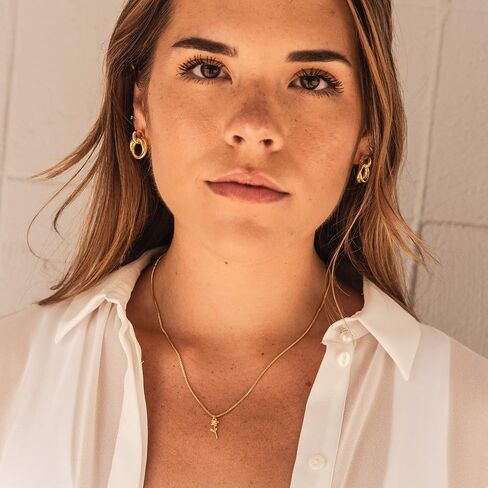 DELLA MODA Birth Blossom Necklace | Birth Month Flower Pendant | 18K Gold | Personalized Birthday Gift for Her | Birthmonth - All 12 Months in Kuwait