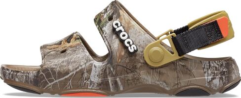 صنادل Realtree الكلاسيكية للرجال والنساء من كروكس للبالغين من الجنسين in Kuwait