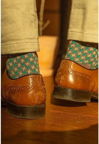 minimars Men’s Patterned Dress Crew Socks, Durable Comfortable Material (3-4 Pack, Size 6-10) in Kuwait