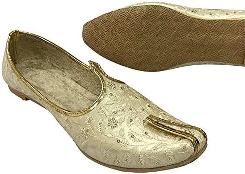 Men's Cream Wedding Shoes Sherwani Punjabi Jutti Traditional Ethnic Flats Mojari Khussa Juti in Kuwait