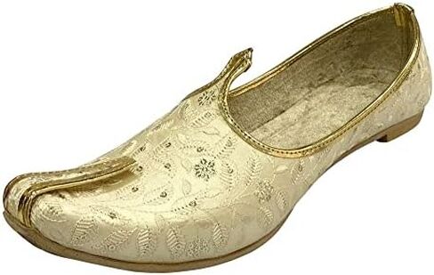 Men's Cream Wedding Shoes Sherwani Punjabi Jutti Traditional Ethnic Flats Mojari Khussa Juti in Kuwait