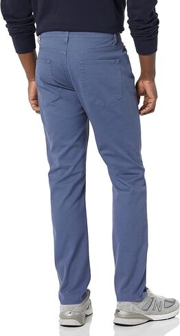 Amazon Essentials Men's Athletic-Fit 5-Pocket Stretch Twill Pant in Kuwait