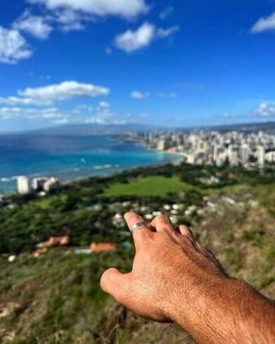 خاتم للرجال والنساء من الفولاذ المقاوم للصدأ، خاتم بسيط، تصميم نقي بسيط، خاتم رجالي، بديل خاتم الفضة، صنع في ميامي in Kuwait