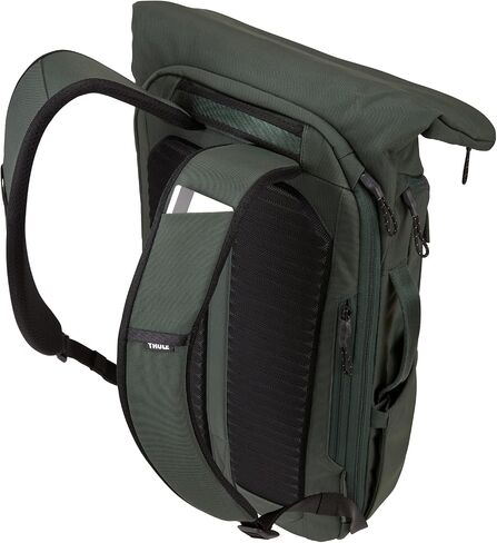 THULE(スーリー) Casual, Racing Green in Saudi Arabia