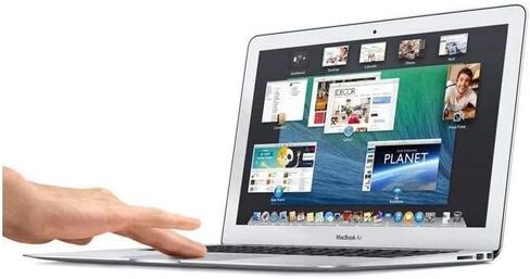 Apple Laptop MacBook Air MD628LL/A Intel Core i5 1.70 جيجا هرتز، ذاكرة 4 جيجا بايت، 64 جيجا بايت SSD، شاشة 13.3 بوصة (متجددة) in Saudi Arabia