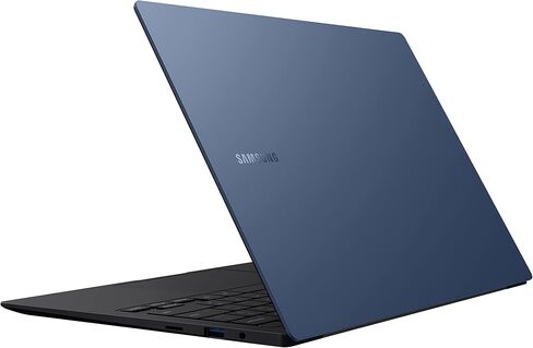 كمبيوتر محمول Samsung Galaxy Book Pro Intel Evo Platform شاشة AMOLED مقاس 15.6 بوصة، معالج Intel Core i7 من الجيل الحادي عشر، ذاكرة 16 جيجابايت، 512 جيجابايت SSD، بطارية طويلة الأمد، أزرق غامض in Saudi Arabia