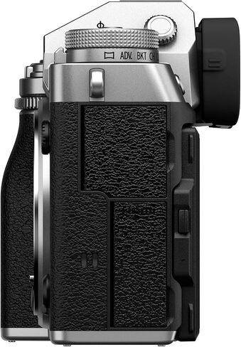 كاميرا Fujifilm X-T5 بدون مرآة مع عدسة 18-55 ملم (فضية) مع فلتر HD رقمي للحماية 58 ملم وملحقات متقدمة in Kuwait