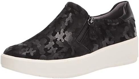 Clarks Women's Layton Step Sneaker in Saudi Arabia