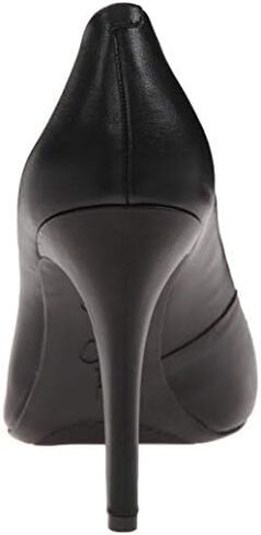 Jessica Simpson Women's Calie Pump in Kuwait