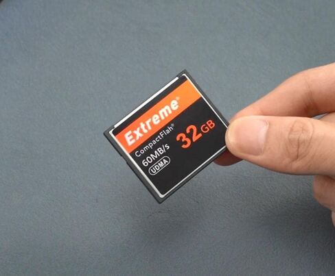 بطاقة ذاكرة فلاش مدمجة 32 جيجابايت من اكستريم بطاقة كاميرا اصلية بطاقة سي اف in Kuwait