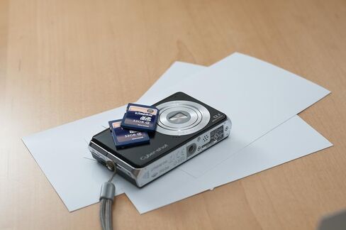 كينجستون 4 جيجا كلاس 4 SDHC ذاكرة فلاش 2 حزمة SD4/4GB- in Saudi Arabia