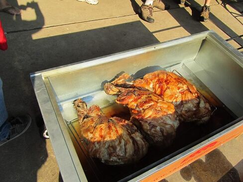 bene casa La Caja Asadora China Roasting Box W/ Free Marinating Syringe in Kuwait