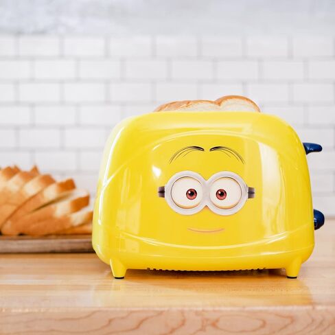 Uncanny Brands Minions Dave 2-Slice Toaster- Toast Iconic Minion on Your Toast in Kuwait