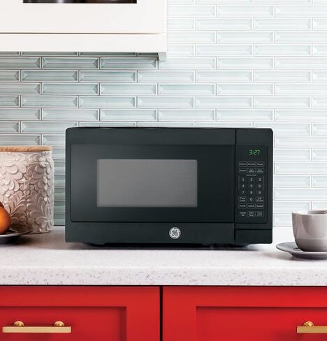 GE JEM3072DHBB Microwave Oven Includes Optional Hanging Kit, Kitchen Essentials for The Countertop, 0.7 Cubic Feet Capacity, Black in Saudi Arabia