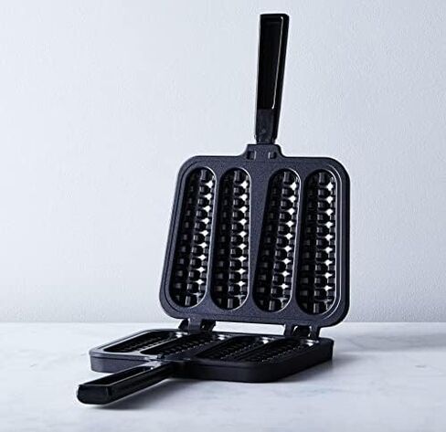 NordicWare 15040 Cast Aluminum Stovetop Belgium Waffle Iron in Kuwait