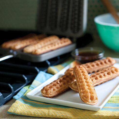 NordicWare 15040 Cast Aluminum Stovetop Belgium Waffle Iron in Kuwait