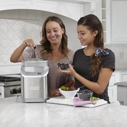 صانعة الآيس كريم الإلكترونية Cuisinart ICE-70، كروم مصقول (متجدد) in Kuwait