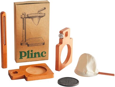 PLINC Chorreador - Pour-over coffee dripper (Natural Wood) in Saudi Arabia