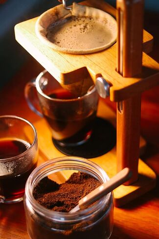 PLINC Chorreador - Pour-over coffee dripper (Natural Wood) in Saudi Arabia