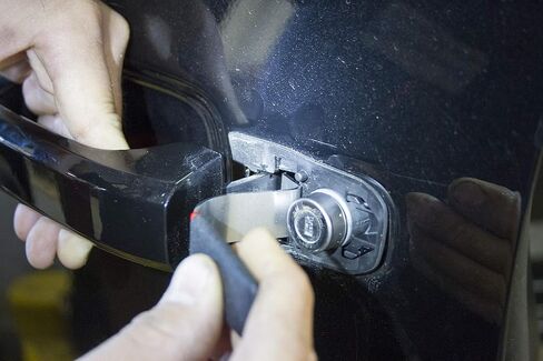 مقبض الباب أداة تثبيت الزنبركي جرام in Saudi Arabia