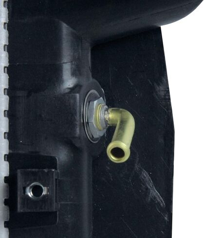 TYC 2428 Toyota 1-الصف البلاستيك استبدال المبرد in Kuwait