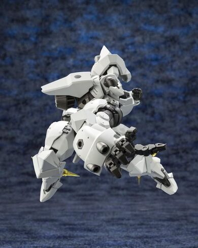 Kotobukiya Hexa Gear: Governor Heavy Armor Type: Rook (Lefty) Model Kit in Saudi Arabia