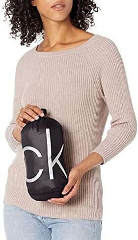 جاكيت Calvin Klein حريمي مبطن شيفرون مبطن وقابل للطي (قياسي وإضافي) in Kuwait