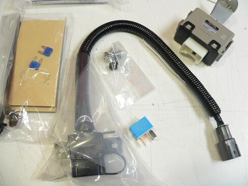 Oem Toyota Fj Cruiser Hitch and Harness Kit in Saudi Arabia