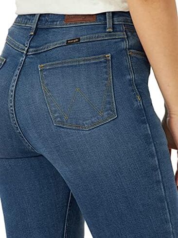 بنطلون جينز نسائي من Wrangler Kick Flare عالي الارتفاع in Kuwait