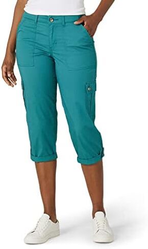 بنطال Lee Women's Petite Flex-to-go متوسط ​​الارتفاع ومريح من Cargo Capri in Kuwait