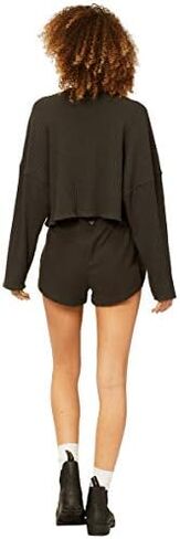 Billabong Women’s Road Trippin Short in Kuwait