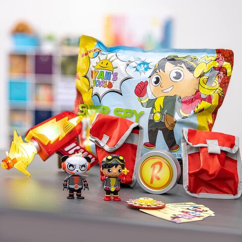 RYAN'S WORLD - Amazon Exclusive – Ultimate Accessory for Your Secret Agent – Wearable, Light up Spy Belt – 2 Super Spy Themed Mystery Figures in Kuwait