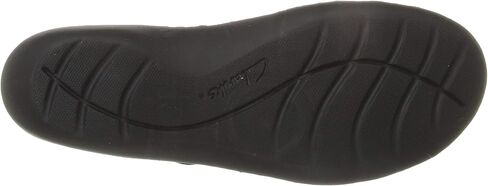 Clarks Women's Ashland Spin Q Slip-On Loafer in Saudi Arabia