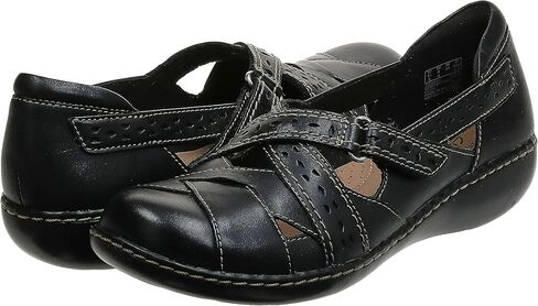 Clarks Women's Ashland Spin Q Slip-On Loafer in Saudi Arabia