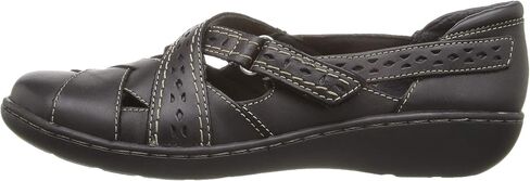 Clarks Women's Ashland Spin Q Slip-On Loafer in Saudi Arabia