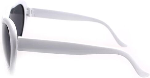 Armear Women Fashion Oversized Heart Shaped Retro Sunglasses Cute Eyewear UV400 in Saudi Arabia