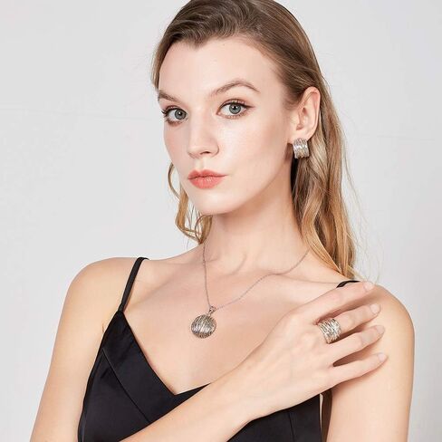 Mytys 2 Tone Intertwined Crossover Statement Ring Fashion Chunky Band Rings for Women Black Gold Silver Rose Gold Plated Wide Index Finger Rings Costume Jewelry in Saudi Arabia
