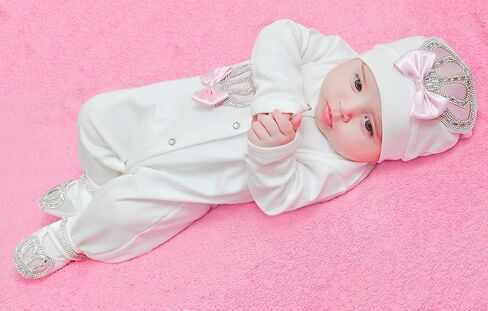 Lilax Baby Girl Newborn Jewels Layette 4 Piece Gift Set in Saudi Arabia