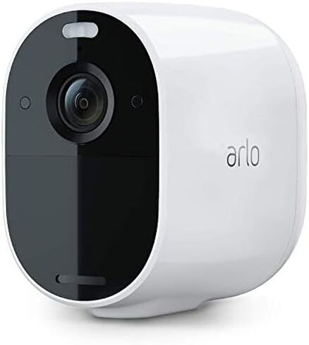 كاميرا Arlo Essential Spotlight - عدد 2 (عبوة من 1) أمان لاسلكي، فيديو 1080 بكسل، رؤية ليلية ملونة، طريقة صوت، خالية من الأسلاك، مباشرة إلى WiFi لا حاجة إلى محور، متوافقة مع Alexa، أبيض، VMC2230 in Kuwait