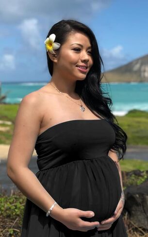 Mommy Jennie Maternity Dress for Photoshoot Sleeveless Open Front Photography Gown in Kuwait
