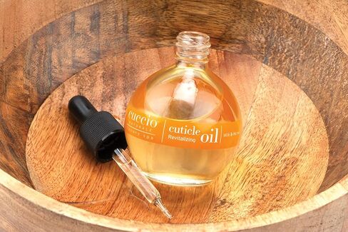 تنشيط Cuccio Naturale - زيت مرطب للبشرة التي تم إصلاحها بين عشية وضحاها - علاج للبشرة التالفة والأظافر الرقيقة - تركيبة خالية من البارابين / القسوة - الحليب والعسل - 2.5 أوقية in Kuwait