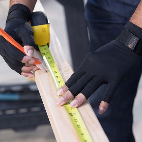 Copper Fit ICE Compression Gloves Infused with Menthol, Black, Small/Medium in Saudi Arabia