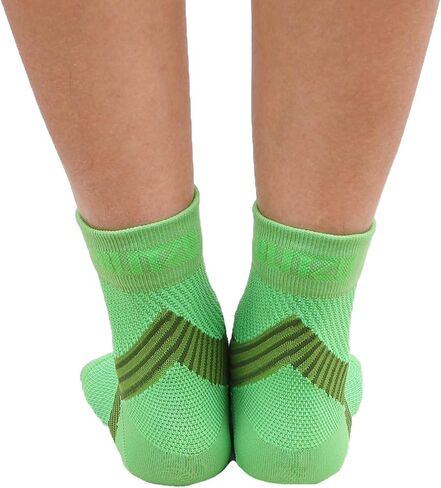BLITZU Compression Socks for Plantar Fasciitis, Achilles Tendonitis Relief. Ankle Compression Sleeve for Heel Spurs, Foot Swelling, Fatigue & Sprain. Arch Support Brace for Sports, Gym Black S-M in Saudi Arabia