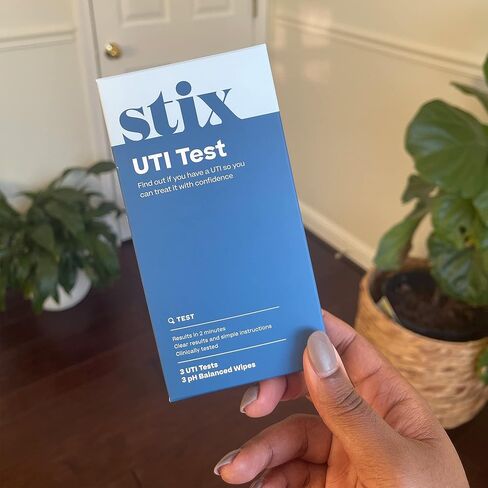 طقم اختبار Stix UTI | اختبار عدوى المسالك البولية مع نتائج فورية | دقيقة وسهلة الاستخدام | 3 اختبارات و3 مناديل مبللة بدرجة حموضة متوازنة in Kuwait