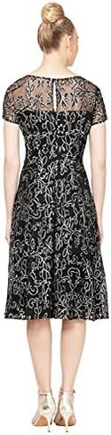 S.L. Fashions Women's Short Sleeve Tea Length Fit and Flare Dress (Petite Missy) in Saudi Arabia