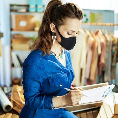 10 عبوات من أغطية الوجه مع غطاء حلقة أذن مرن لكامل الوجه مضاد للغبار، للجنسين، قابل للغسل وإعادة الاستخدام للرجال والنساء، ناعم على الوجه والجلد (ملون) in Kuwait