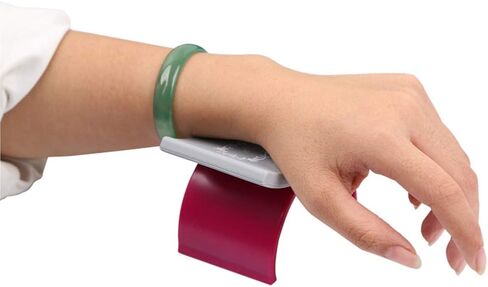 مسند ذراع للأظافر من Beaupretty، وسادة يد للعناية بالأظافر على شكل حرف U وسادة احترافية لراحة الأظافر وطاولة مكتب وأداة مانيكير، أحمر in Kuwait