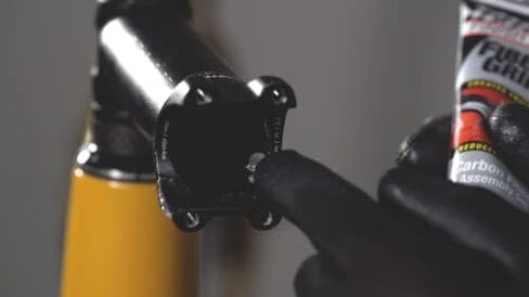 Finish Line Fiber Grip Carbon Fiber Bicycle Assembly Gel in Kuwait