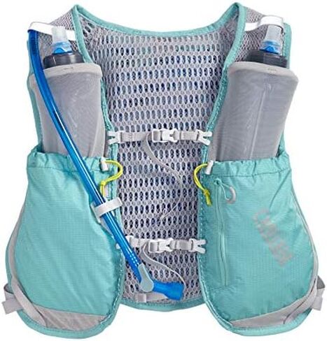 سترة CamelBak النسائية للجري مع مثانة ترطيب 50oz in Saudi Arabia